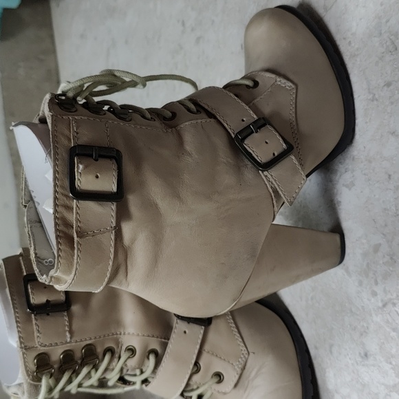 Seychelles beige boots size 38. - Picture 5 of 7